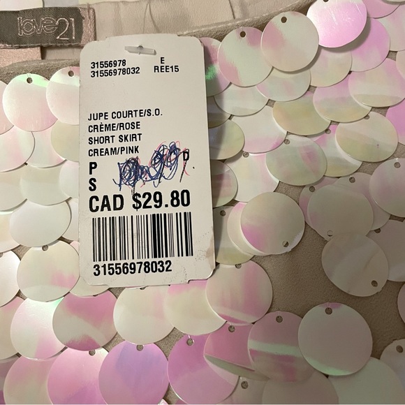 Sequin Mini Skirt with Zipper fully lined, New with Tag. Small - Picture 3 of 10